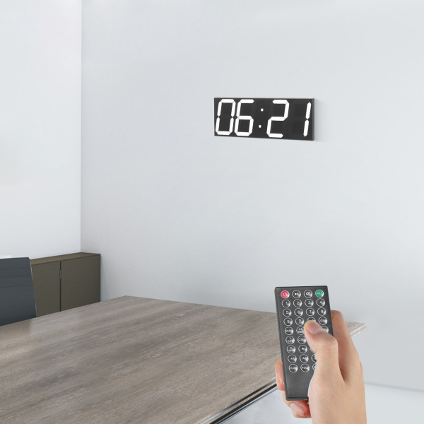 Orologio Da Parete LED Con Telecomando – Display Temperatura, Data E Sveglia, Luminosità Regolabile, Nero 18.5cm