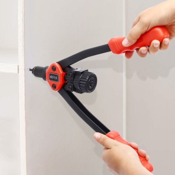 Pistola per rivetti manuale da 160 pezzi M3-M12, set di pinze per dadi per rivetti manuali, utilizzata per lavori di rivettatura interni ed esterni
